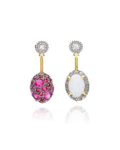 orecchini in oro giallo diamanti, opale bianca, rubini e zaffiri rosa