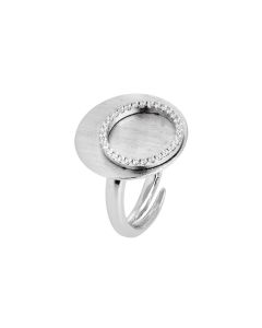 Ring scratched with a flat base and the circle of zircons