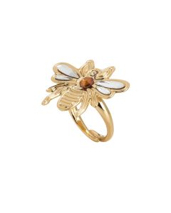 Adjustable ring with bee